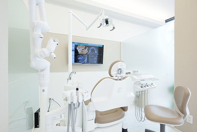 千葉市中央区（東千葉）の歯医者、医療法人社団 秀幸会 千葉スマイル歯科&矯正歯科