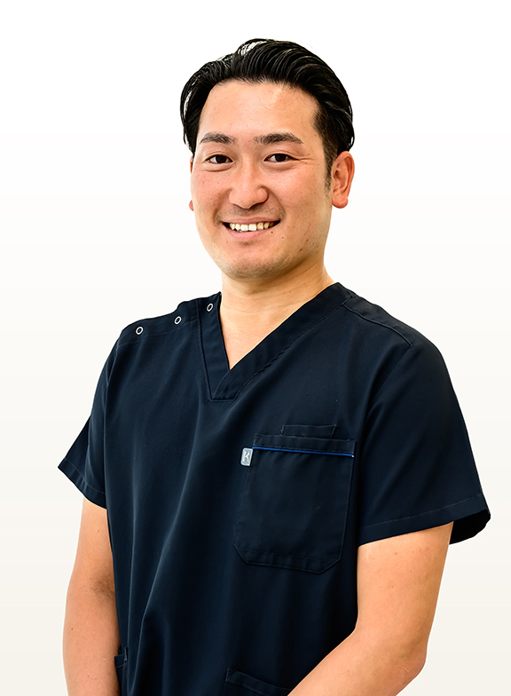 千葉市中央区の歯医者、医療法人社団 秀幸会 千葉スマイル歯科&矯正歯科の矯正歯科医師 嘉悦 崚