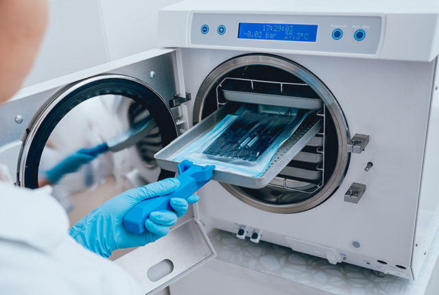 千葉市中央区（東千葉）の歯医者、医療法人社団 秀幸会 千葉スマイル歯科&矯正歯科